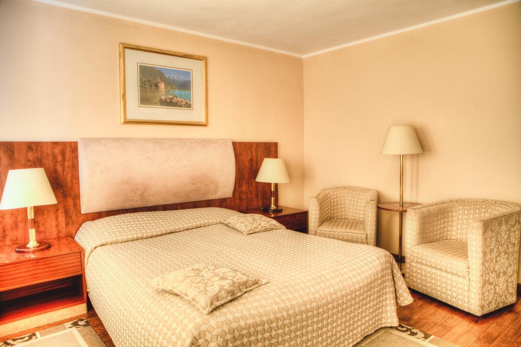 Vila Pinul Si Mesteacanul Ξενοδοχείο Poiana Brasov Εξωτερικό φωτογραφία